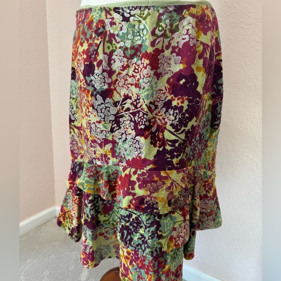 Odille Dresses & Skirts - Vintage Anthropologie Odille Gold AccentFloral Print Ruffled Hem Pencil Skirt 8
